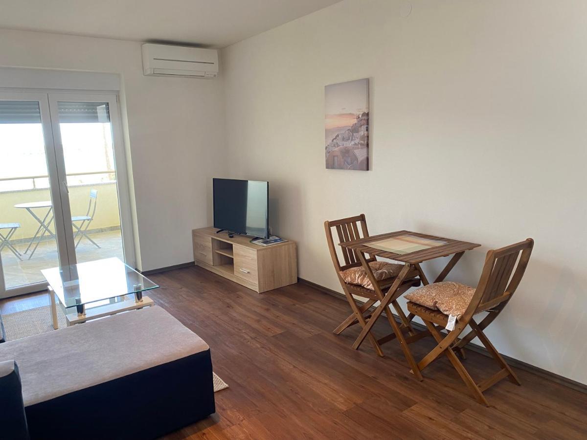 Villa Livi - Luxury Sea View Appartments Medulin Bagian luar foto
