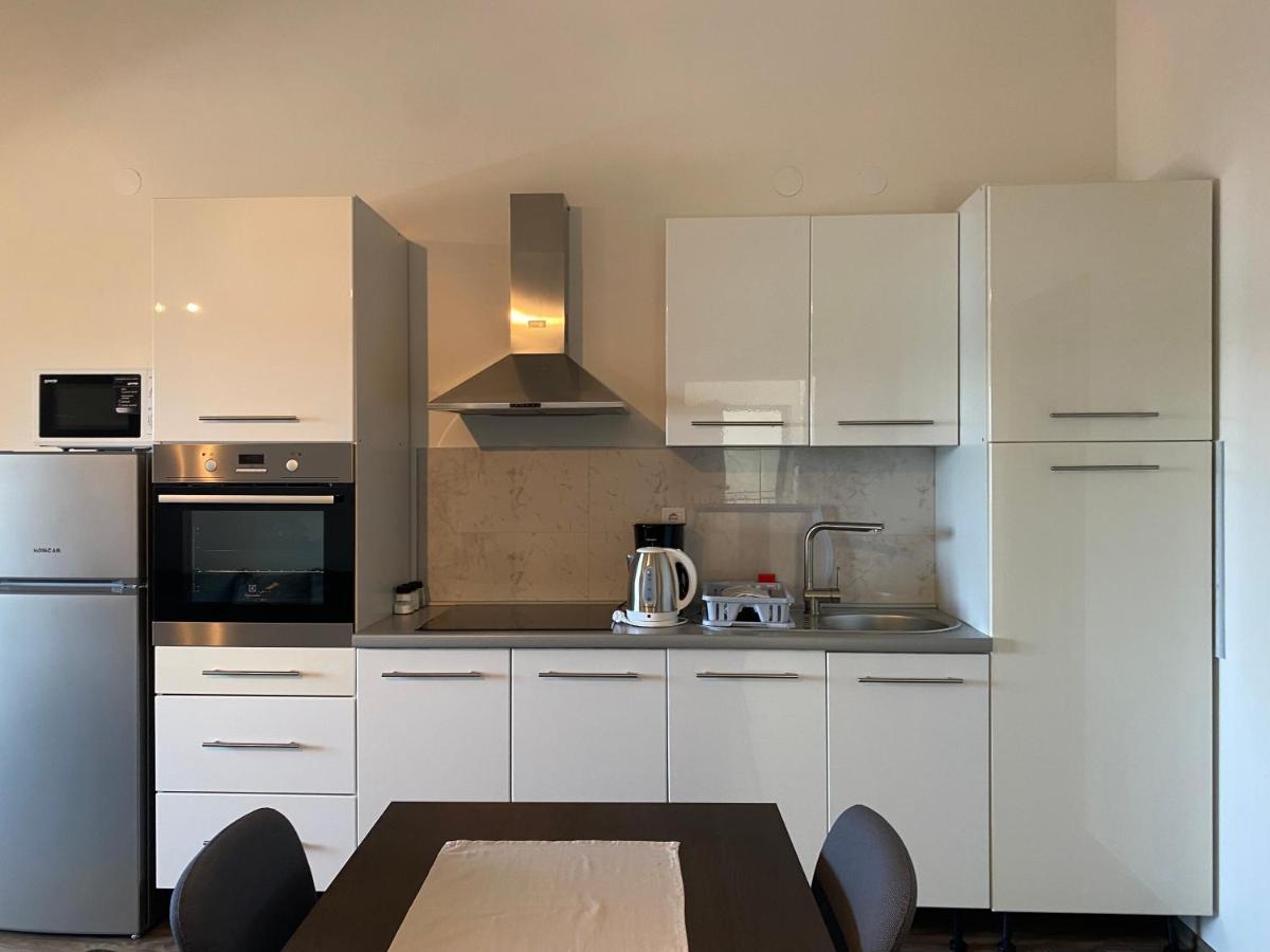 Villa Livi - Luxury Sea View Appartments Medulin Bagian luar foto