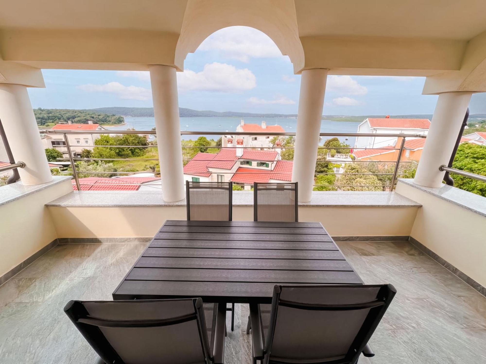 Villa Livi - Luxury Sea View Appartments Medulin Bagian luar foto